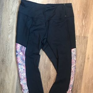 Calia Capri yoga pants size medium